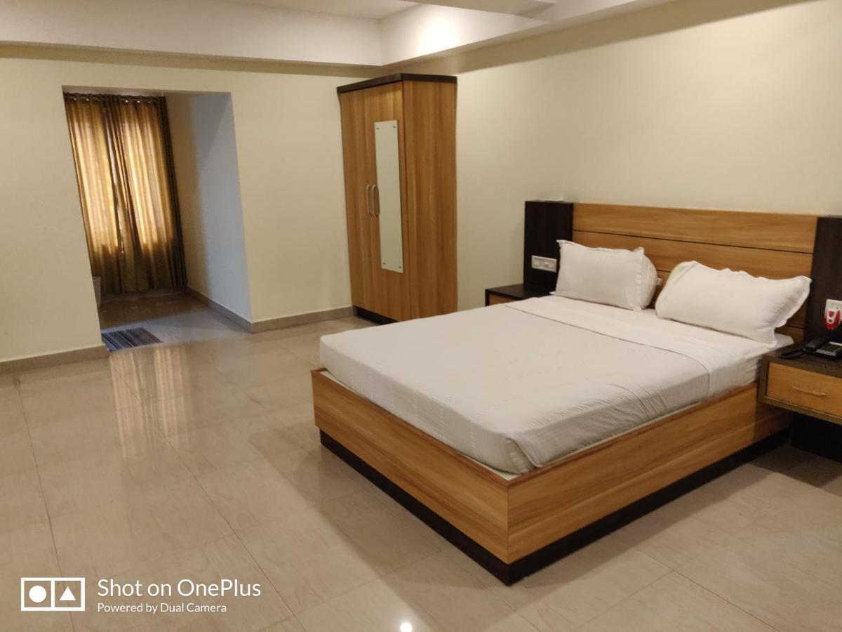Hotel Sree Gokulam Apartments Guruvāyūr Exterior foto
